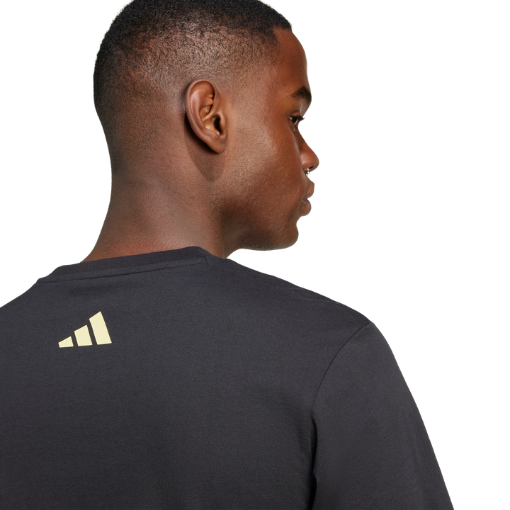 Remera Lounge Verbiage Graphic