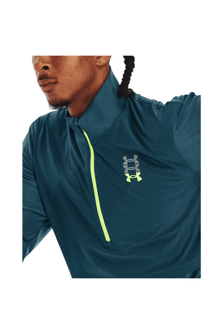 BUZO UA RUN ANYWHERE PULLOVER