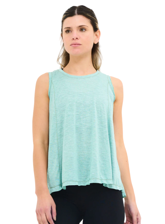 MUSCULOSA LIPS VERDE JADE