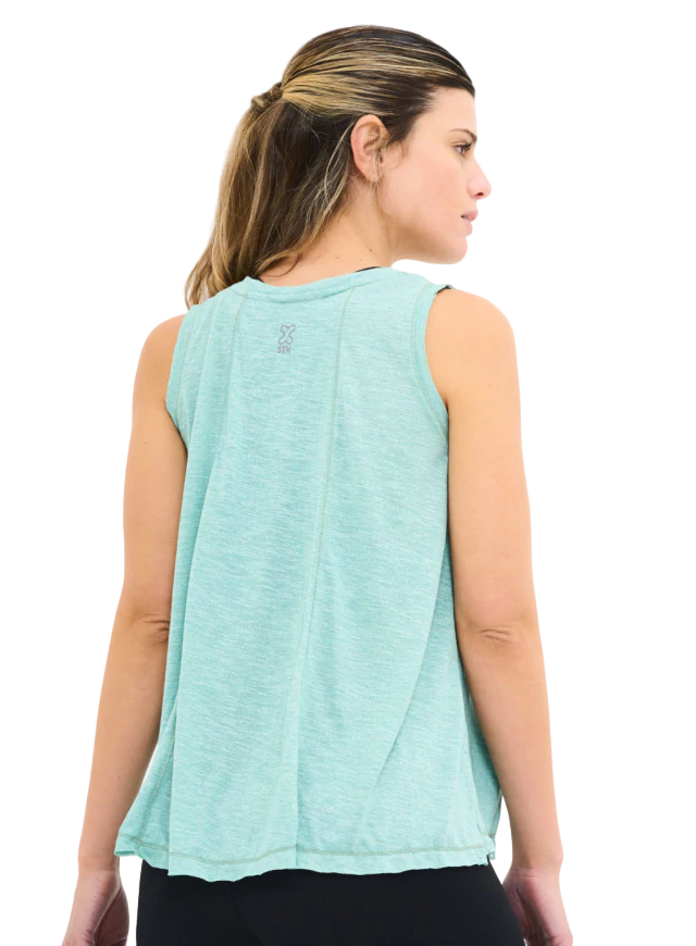 MUSCULOSA LIPS VERDE JADE