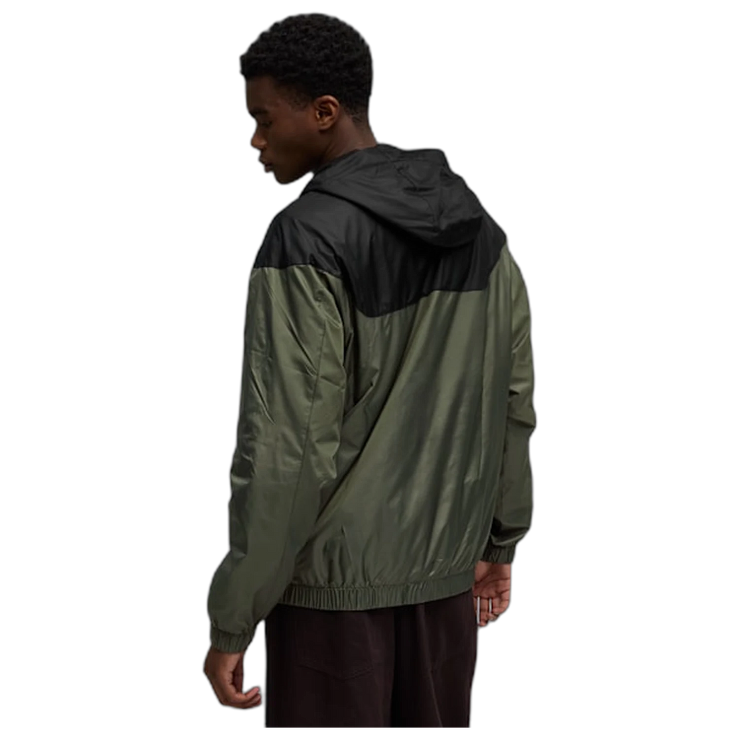 Campera Rompeviento Puma Essentials Relaxed Hombre