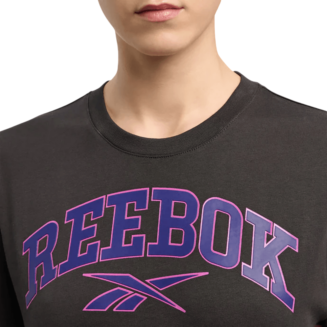 Remera Reebok Shenikwa Varsity Mujer